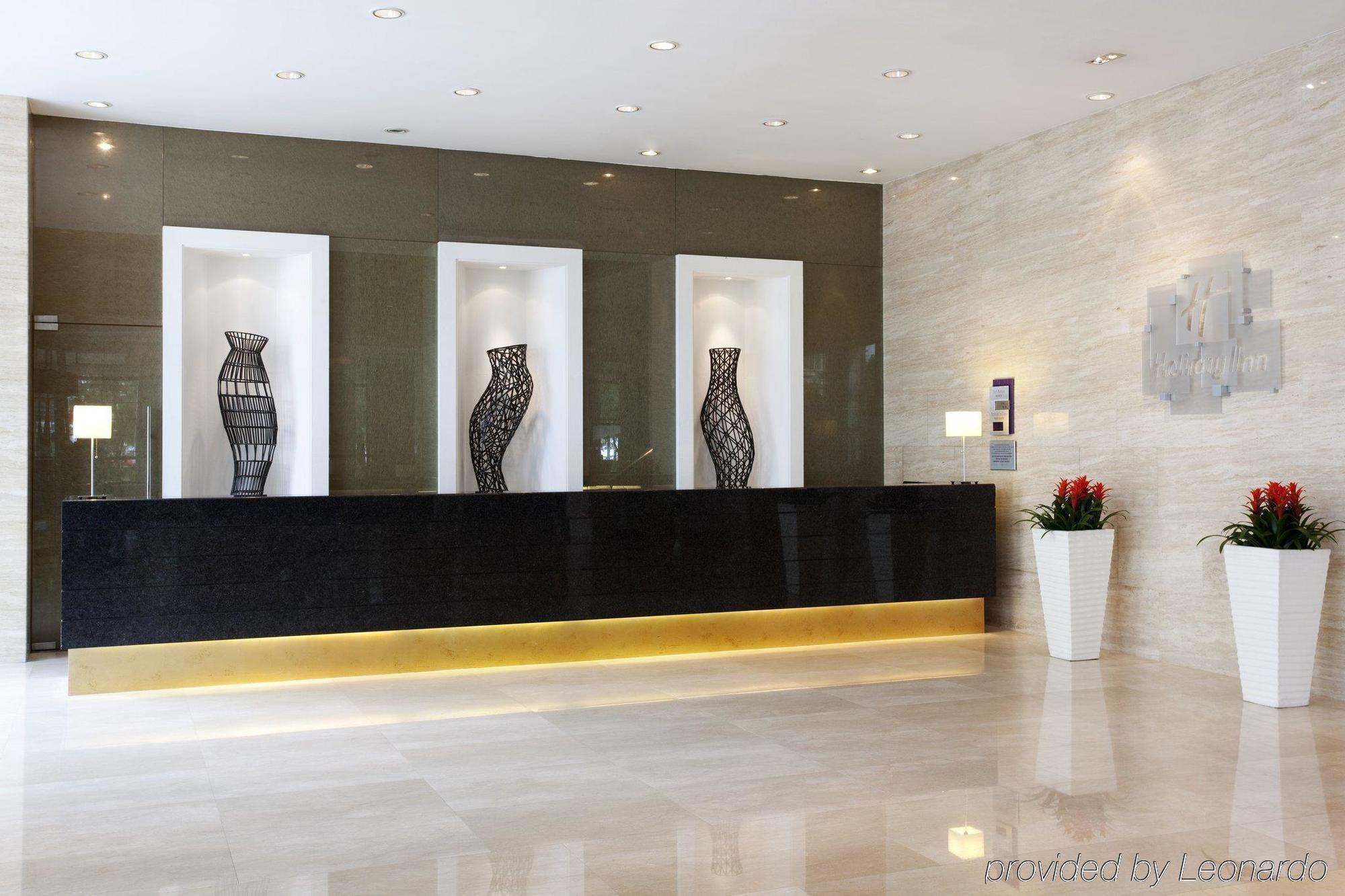 Holiday Inn Central Plaza Beijing Dalaman gambar